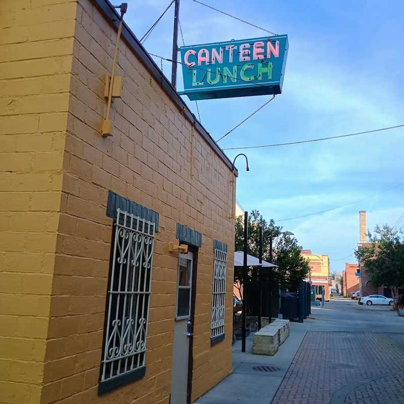 Canteen Lunch In The Alley