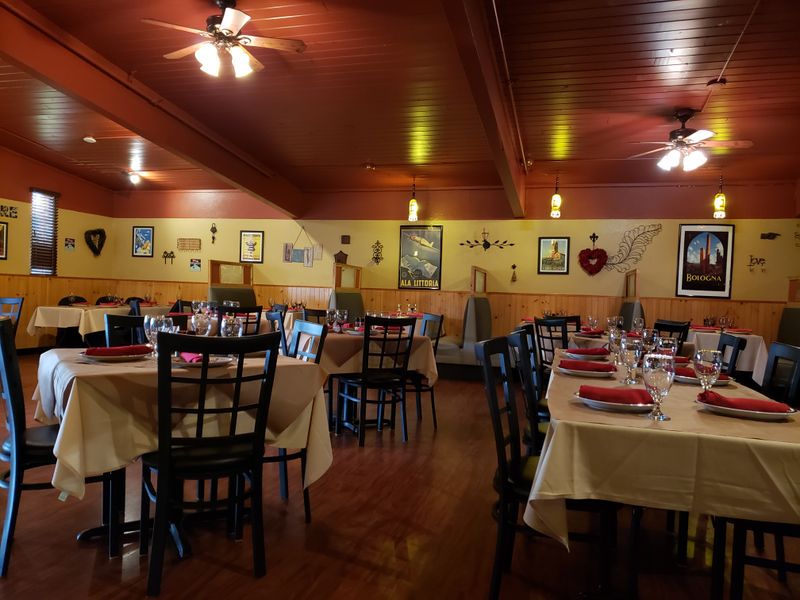 Amore Trattoria Italiana – Comstock Park