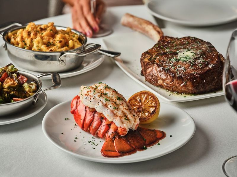 Fleming's Prime Steakhouse: Wine Lover's Paradise