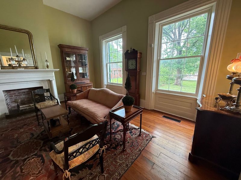 Curran Hall, Little Rock