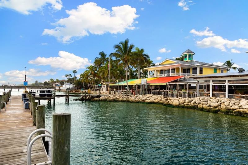 Captain Hiram's SandBar Beach Club, Sebastian Captain Hiram's SandBar Beach Club, Sebastian