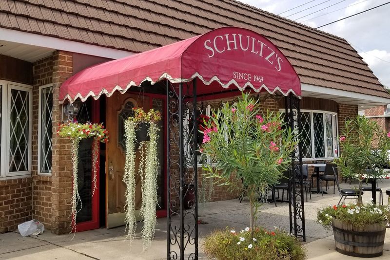 Schultz's Crab House — Essex