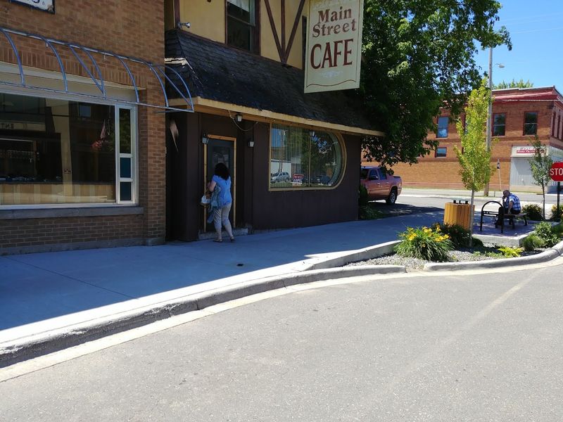Main Street Cafe, Iron River