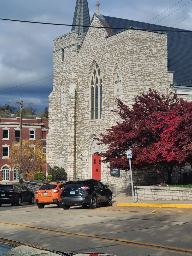 Alton (ALN) – River-Town Scenery and Great Rivers Atmosphere