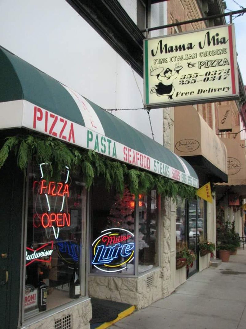 Mama Mia's Pizza – Baraboo