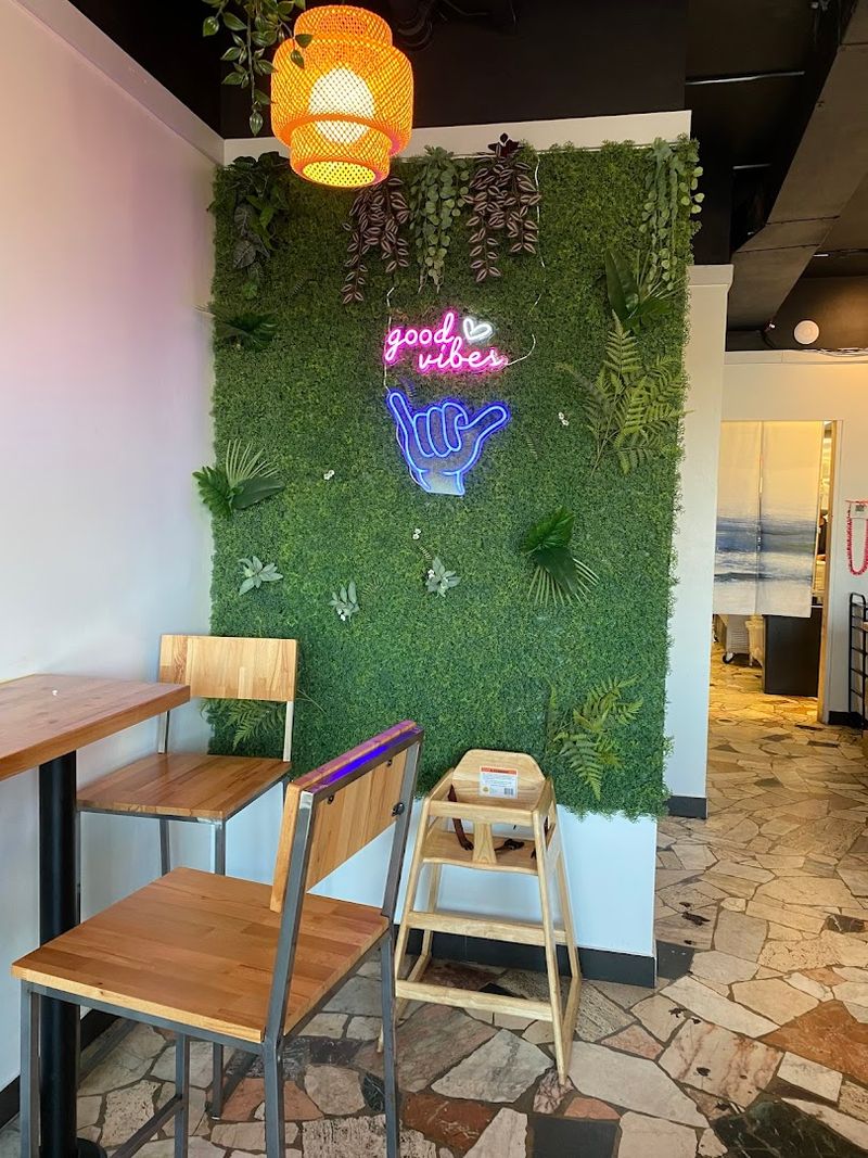 Da Local Boy Cafe - Highwood (North Shore Suburb)