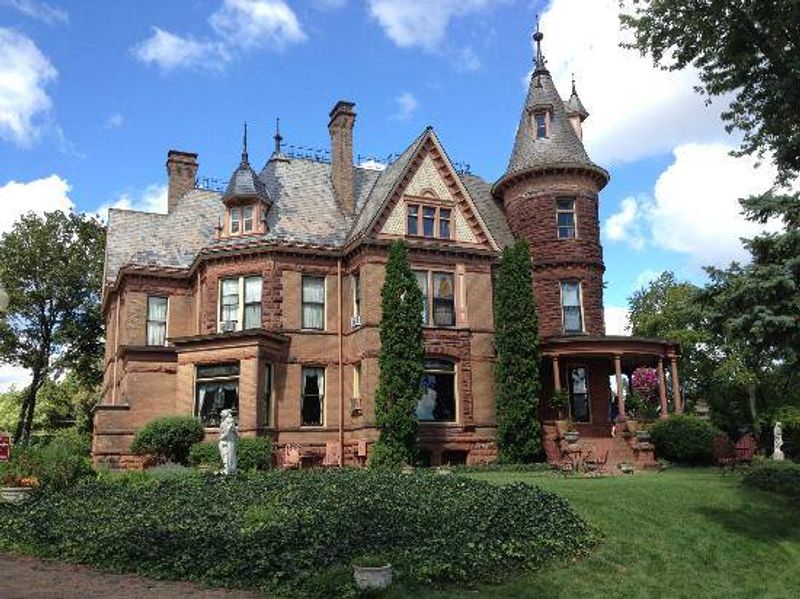 Henderson Castle, Kalamazoo