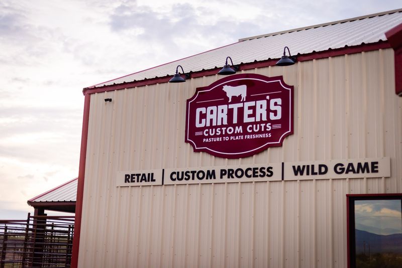 Carter's Custom Cuts, Thatcher