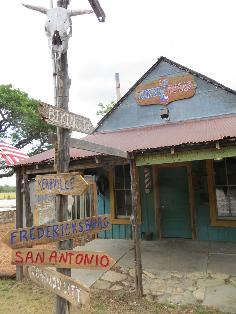 Bikinis Sports Bar & Grill: The Restaurant That Became A Ghost Town