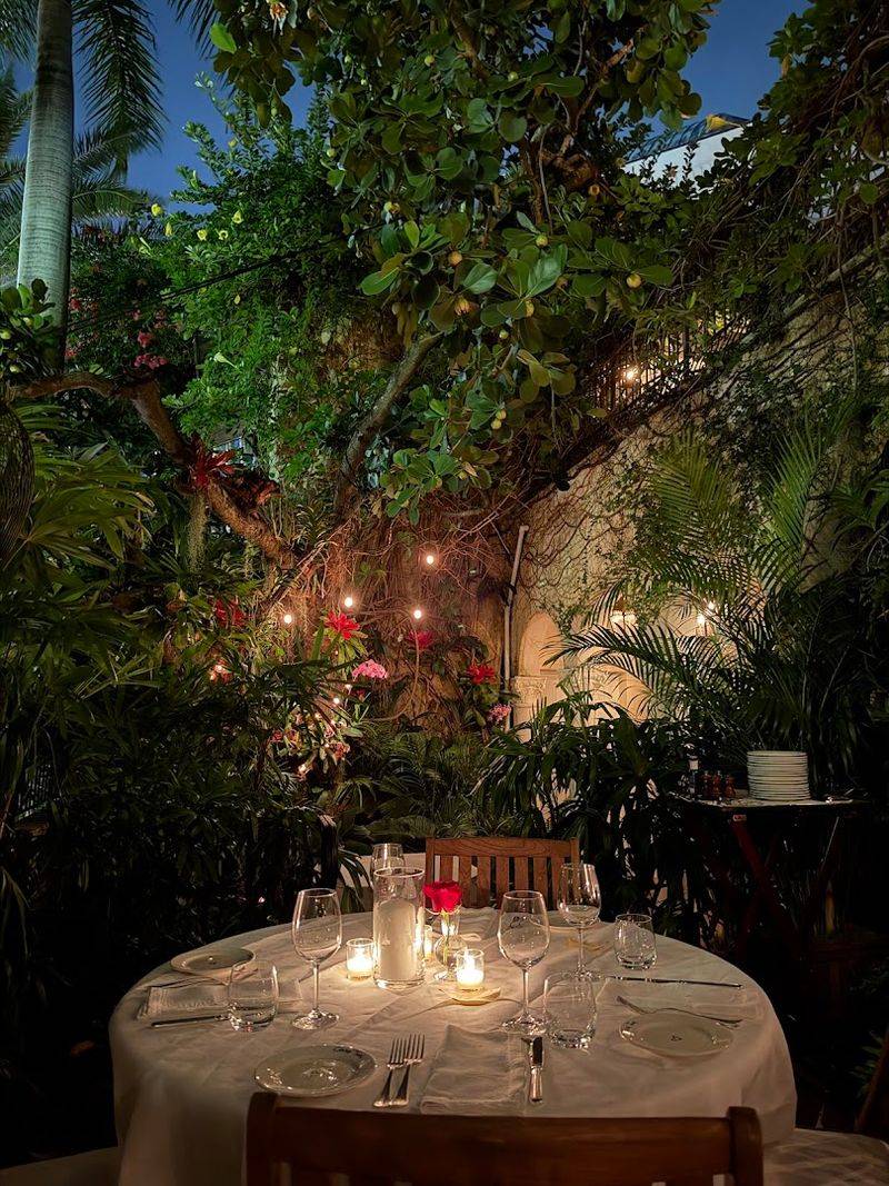 Casa Tua, Miami Beach, FL