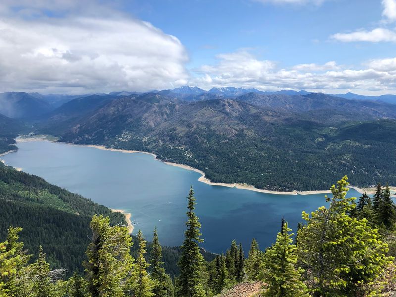 Cascade Scenery in Every Direction