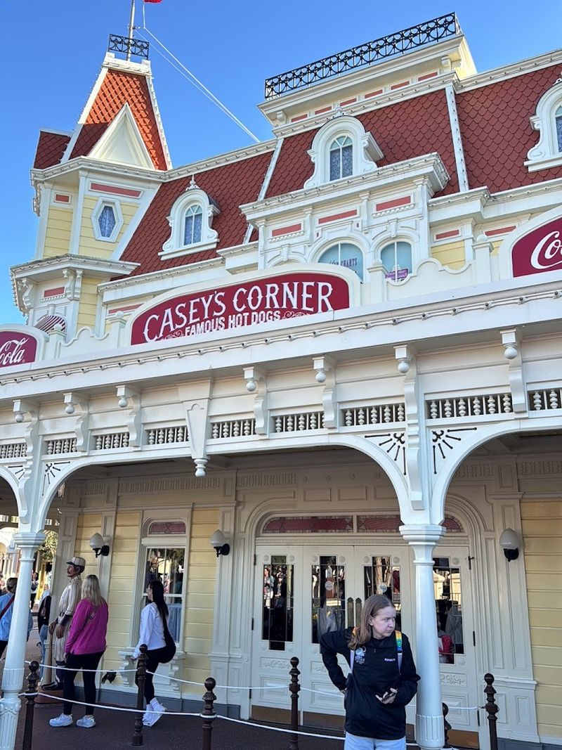 Casey's Corner, Lake Buena Vista