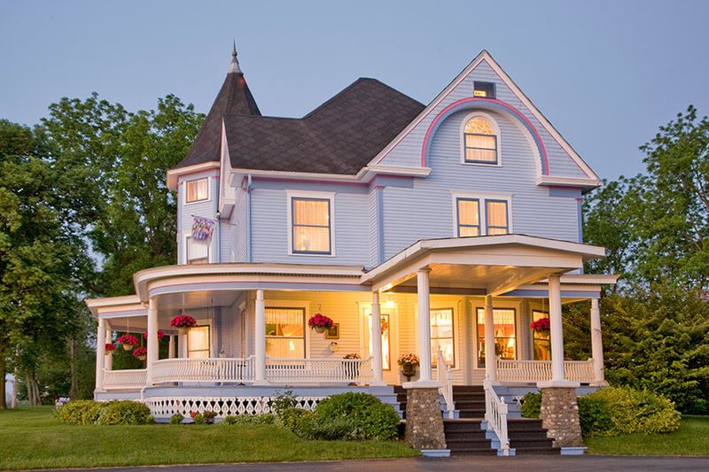 Castle In The Country Bed And Breakfast Inn