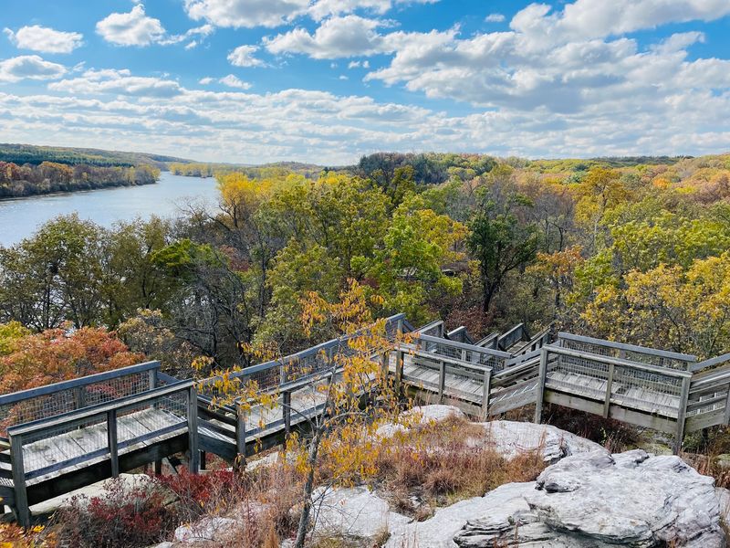 Castle Rock State Park, Oregon, IL