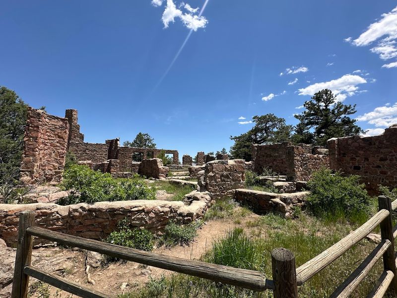 Castle Trail, Mount Falcon Park, Morrison