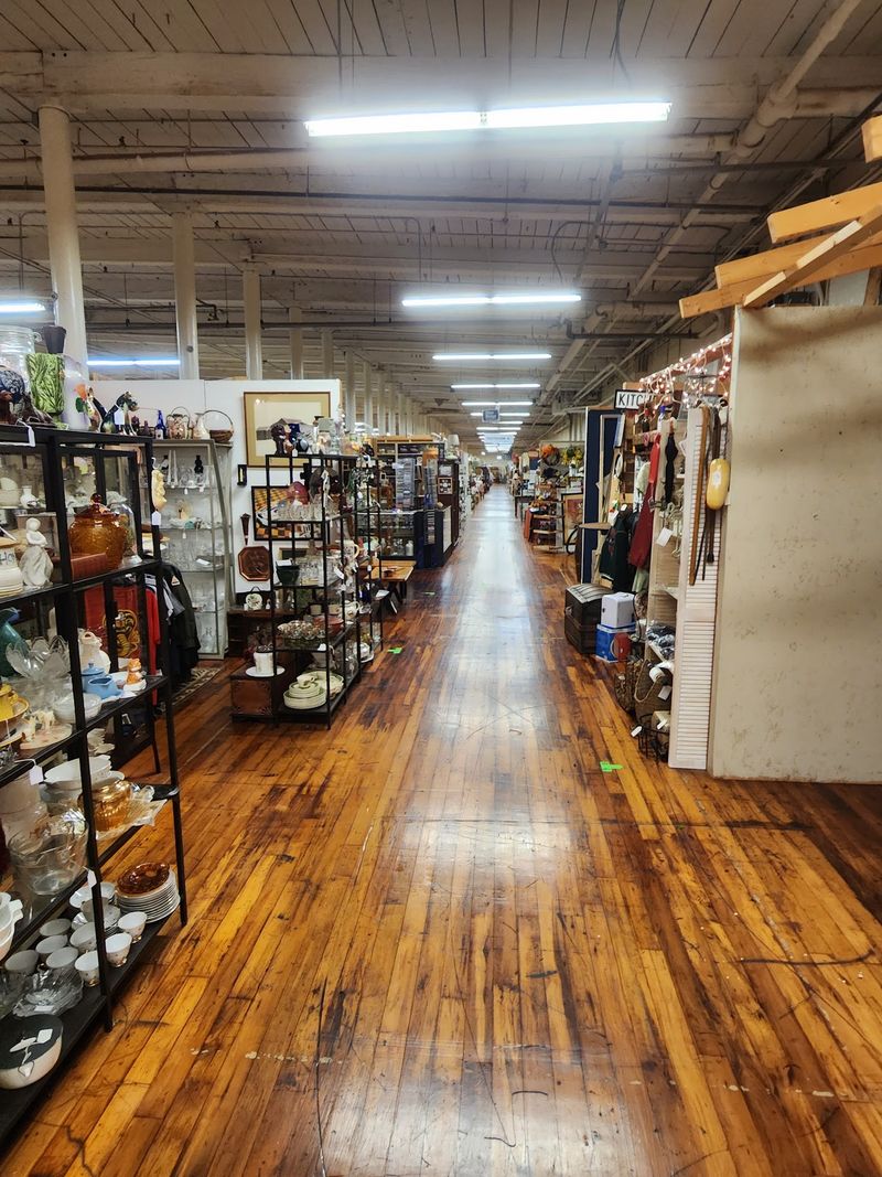 Catawba River Antique Mall 