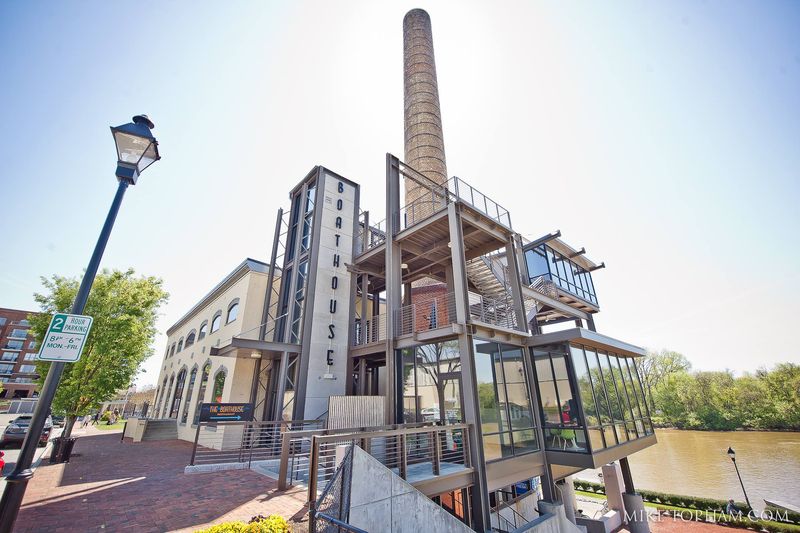 The Boathouse At Rocketts Landing – Richmond, VA