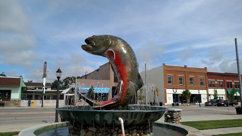Catch It When The Fountain Is Running Catch It When The Fountain Is Running