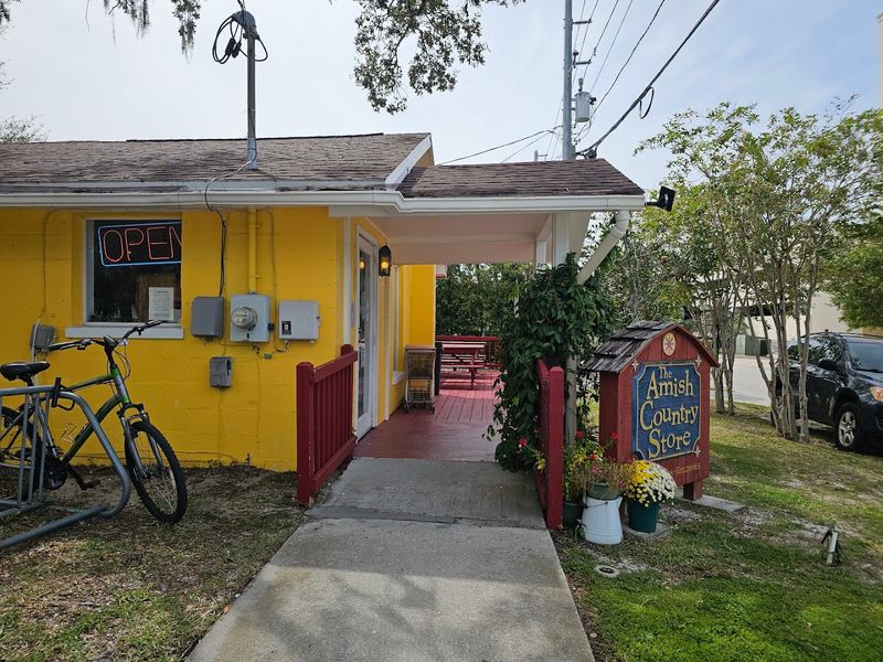 Outdoor Seating That Makes Lunch A Relaxed Affair