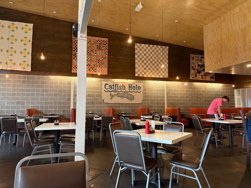 Catfish Hole, Alma Catfish Hole, Alma