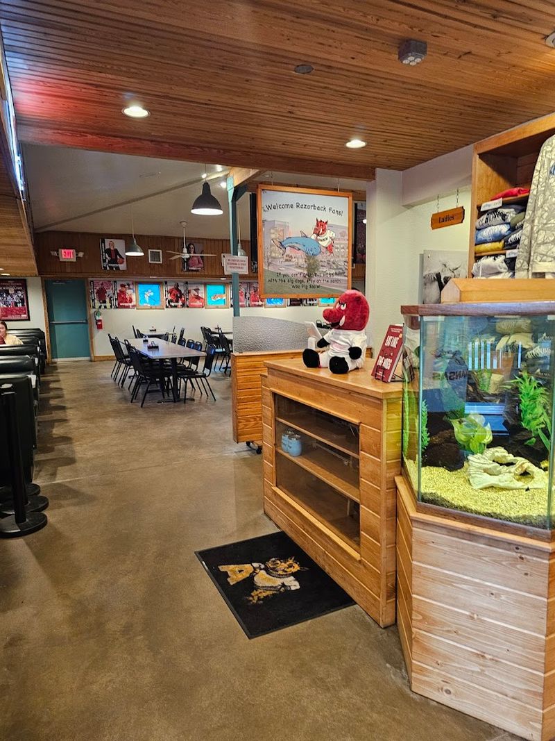 Catfish Hole, Fayetteville Catfish Hole, Fayetteville