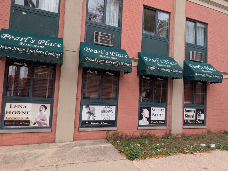 Open Seven Days a Week for Your Soul Food Cravings