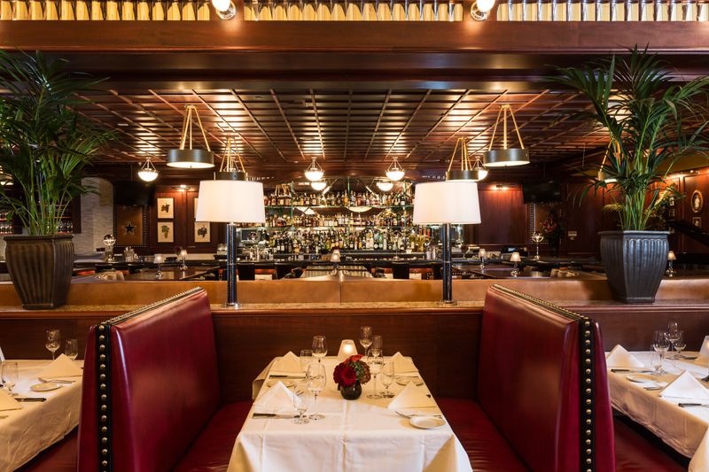 Pappas Bros. Steakhouse (Tourists Love)