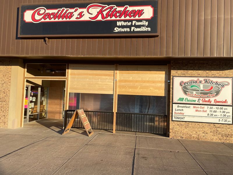 Cecilia's Kitchen All Cuisine, Sterling