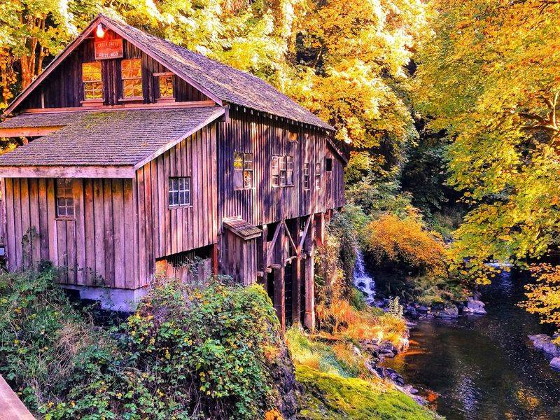 Cedar Creek Grist Mill, Woodland