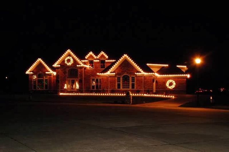 Saint Charles Christmas Traditions On Historic Main Street, St. Charles