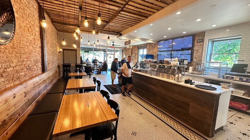 Cesaroni's Cafe & Deli — Woodstock