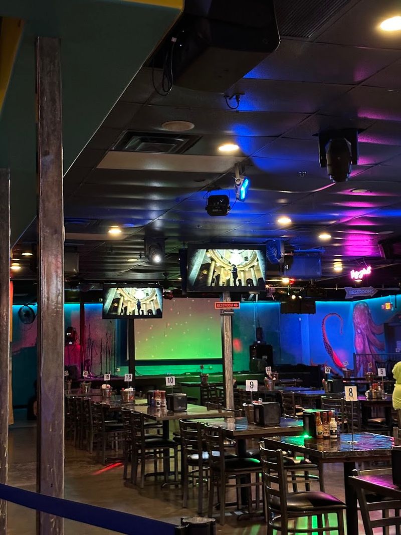 The Live Music And Dance Floor: More Than Just A Meal