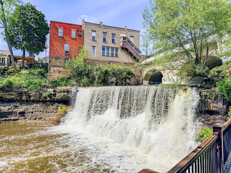 Chagrin Falls