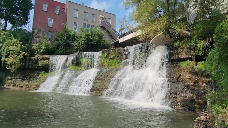 Chagrin Falls Waterfall, Chagrin Falls, Ohio Chagrin Falls Waterfall, Chagrin Falls, Ohio