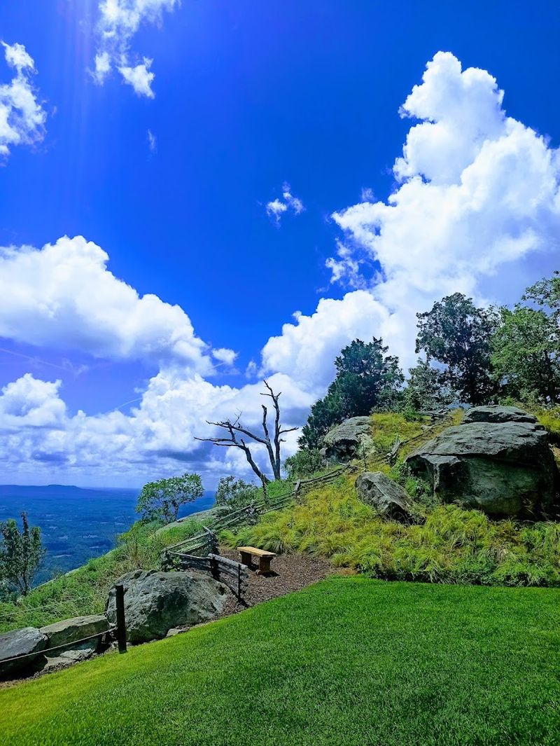 Chapel Rock Cliffside View