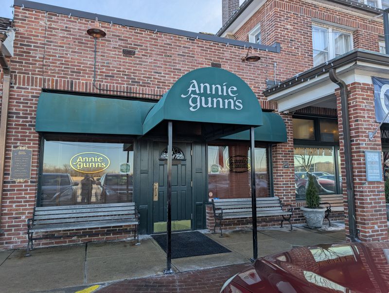 Annie Gunn’s (Chesterfield)