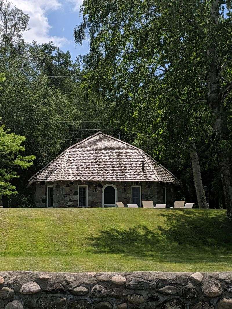 Charlevoix's Stone Houses And Street Crowds