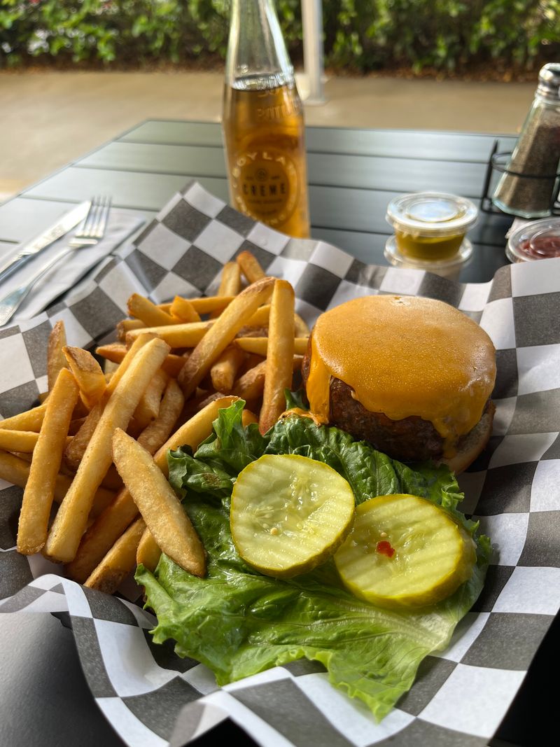 Gilbert's 17th Street Grill – Fort Lauderdale