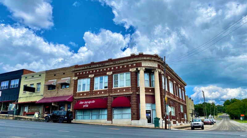 A Downtown That Keeps Its Small Town Charm