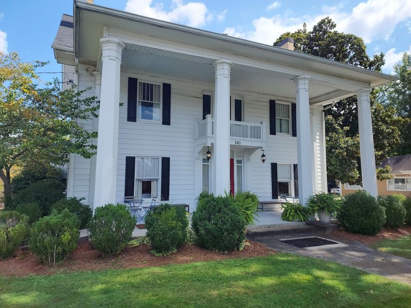 Chelsea's On Thornton