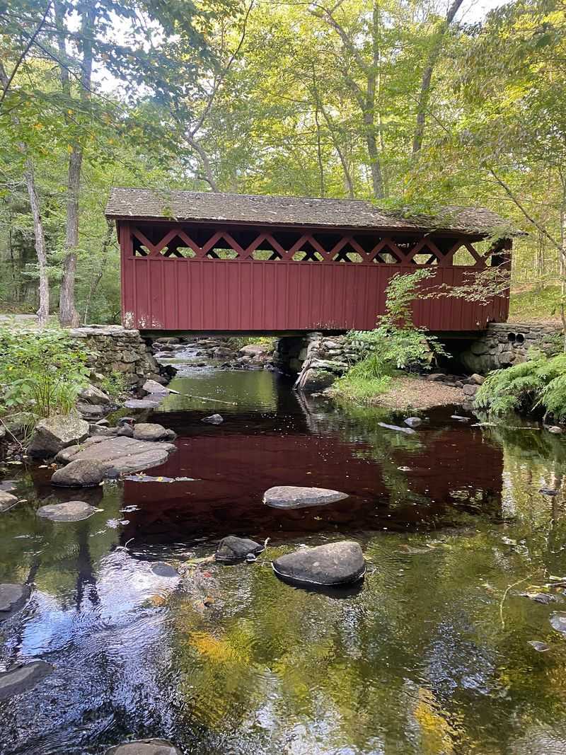 Chatfield Hollow State Park