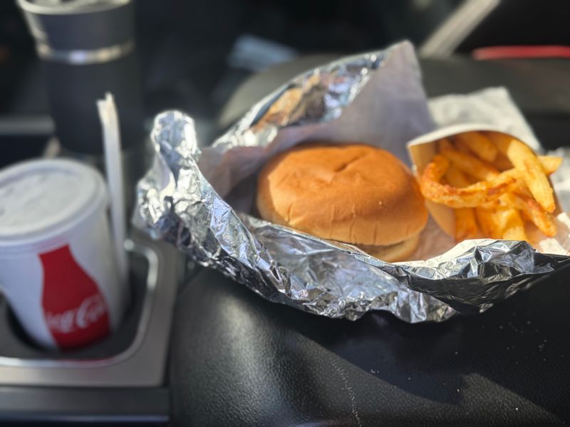 Hot 'n Now – Wayland