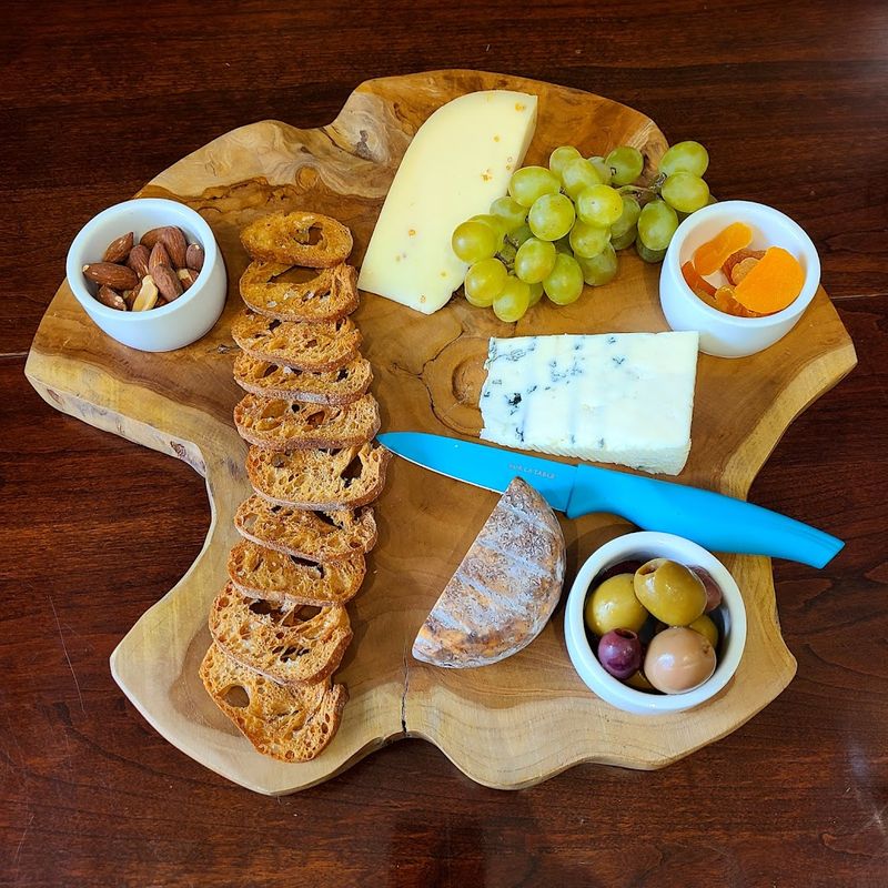 Eating In and the Grazing Plate Experience