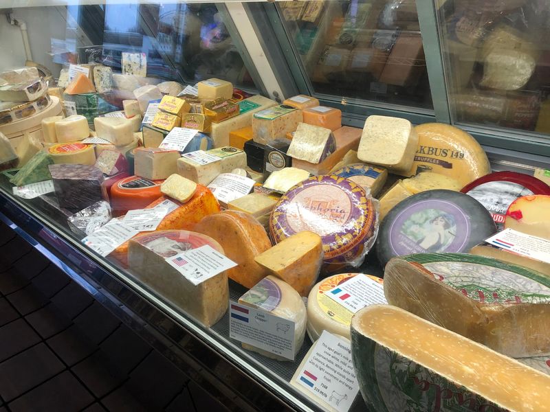 Cheese & Crackers Inc, Urbana