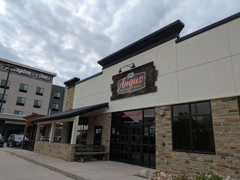 Angus Burgers & Shakes — Kearney, NE