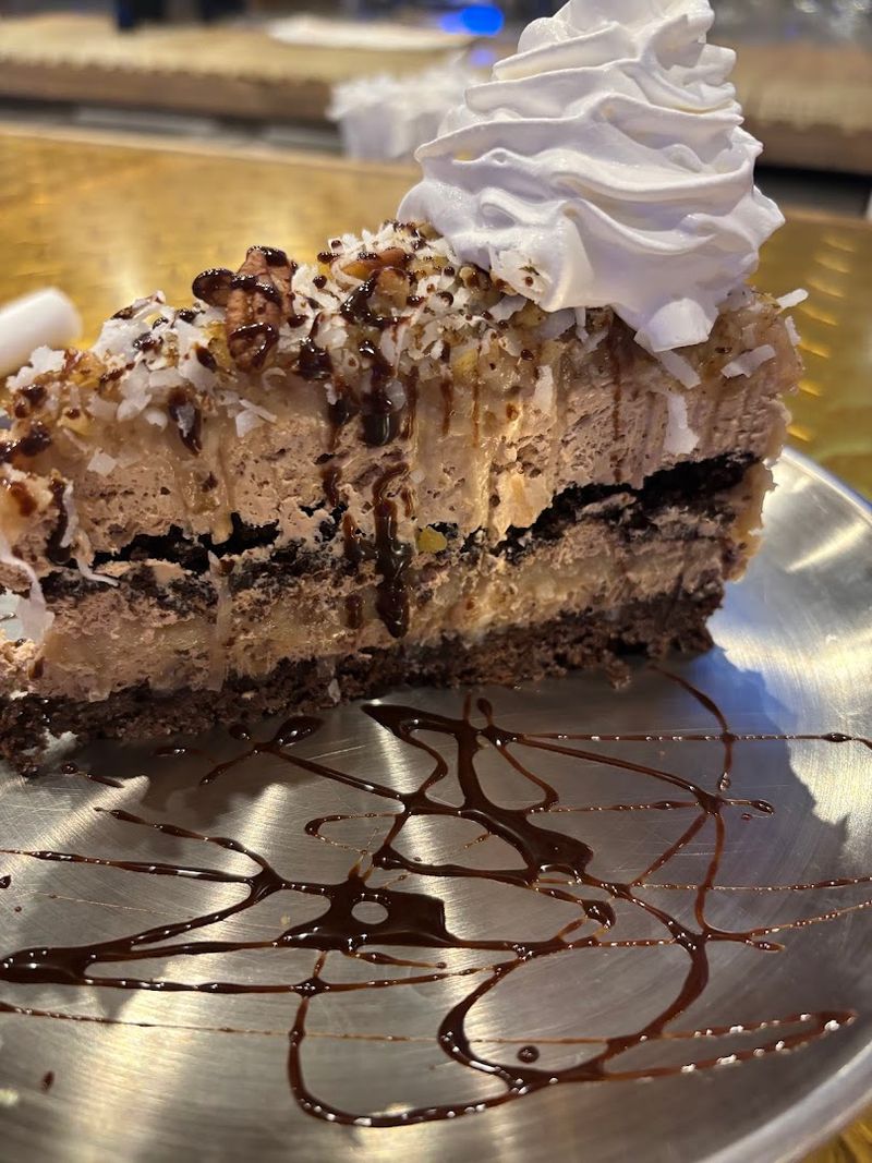 Cheesecake That Closes The Night On A High Note Cheesecake That Closes The Night On A High Note
