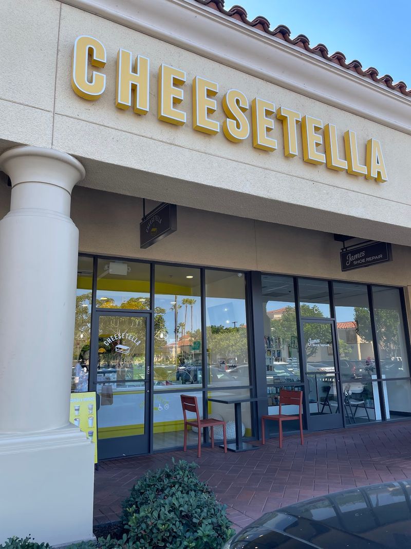 Cheesetella