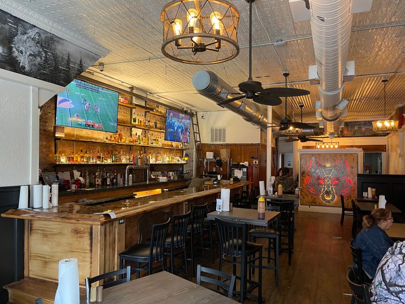 Wolfpack BBQ And Burgers