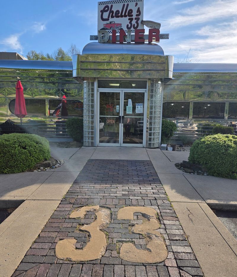 Chelle's 33 Diner, Rockbridge Chelle's 33 Diner, Rockbridge