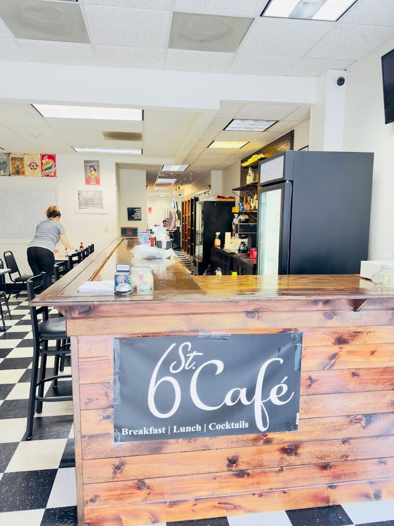 6 St. Cafe — Springfield, IL